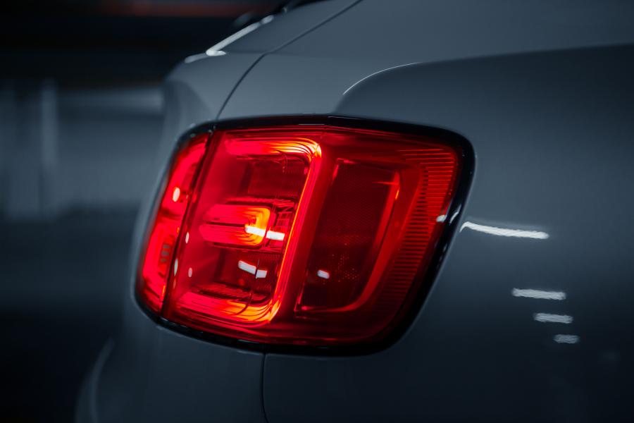 Детали экстерьера Bentley Bentayga V8 2018 года  (MY) (фото 10 из 17)